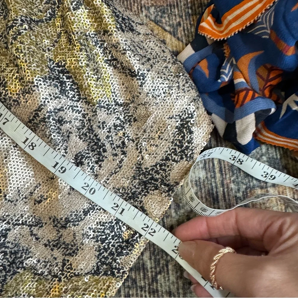 NWT Anthropologie Sequin Floral Puff Sleeve Top